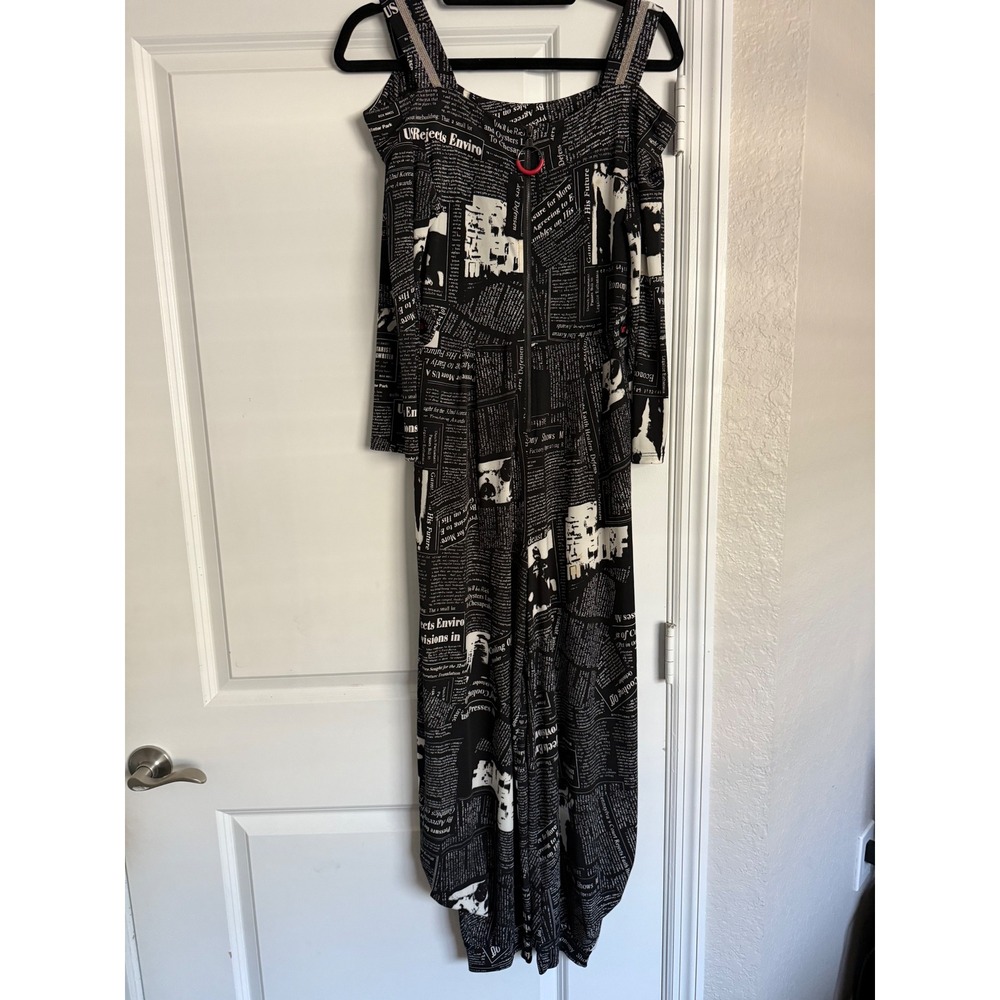 IC by Connie K Newspaper Print Cold Shoulder Jumpsuit Black White Zipper Medium